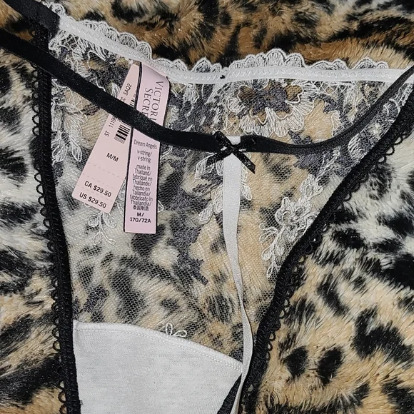 Victoria Secret Panty - Picture 6 of 10